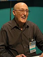Will_Eisner_(San_Diego_Comic_Con,_2004)
